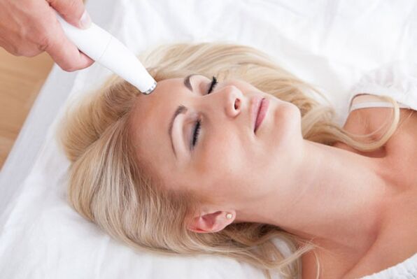 Giunsa gihimo ang fractional laser rejuvenation